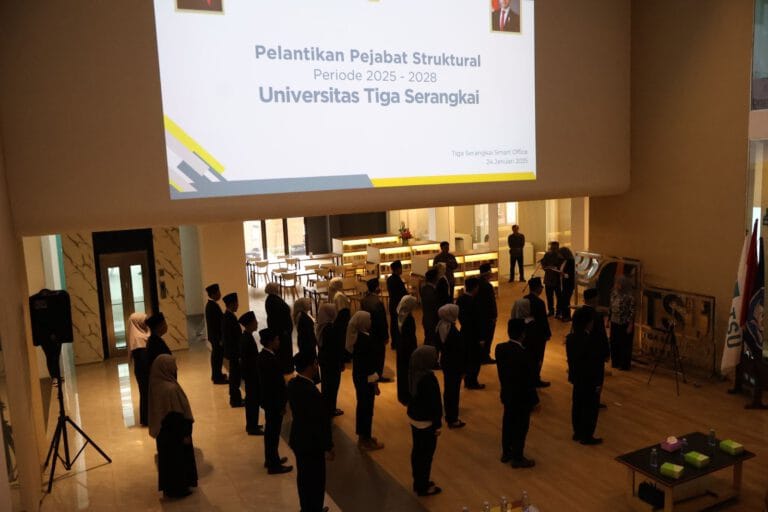 Pelantikan Pejabat Struktural Universitas Tiga Serangkai